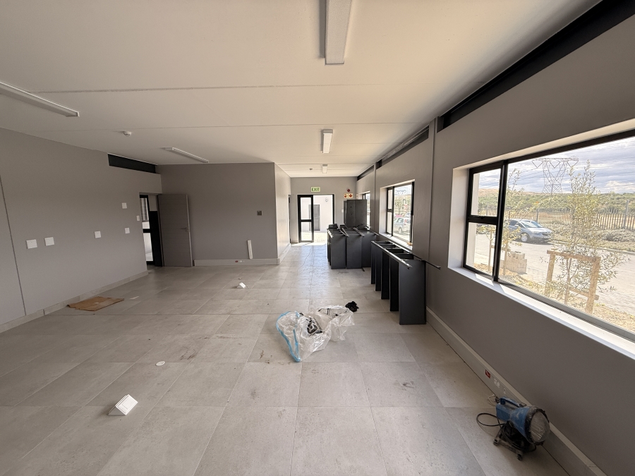 To Let Commercial Property for Rent in Rivergate Western Cape